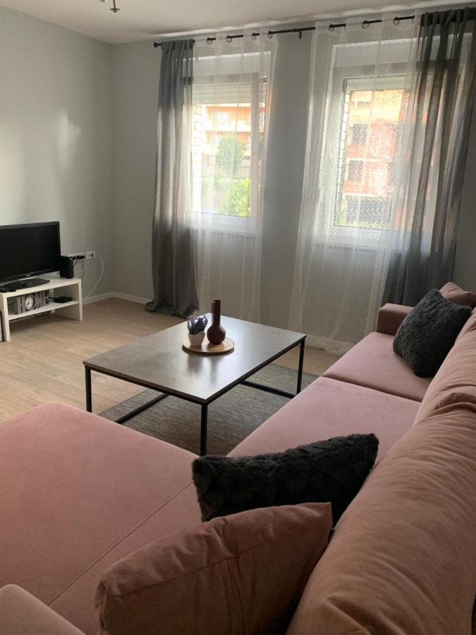 Novoureden Stan U Vitezu Apartment ภายนอก รูปภาพ