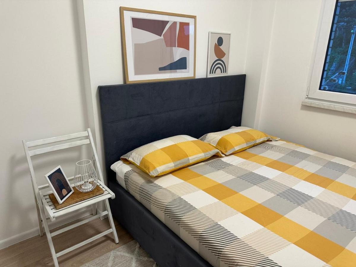 Novoureden Stan U Vitezu Apartment ภายนอก รูปภาพ